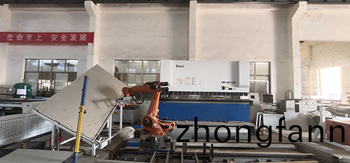 亞威(wei)機器人折彎中心PBA-2204100-FMC