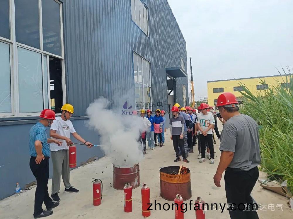 1758012848132033.jpg 640.jpg