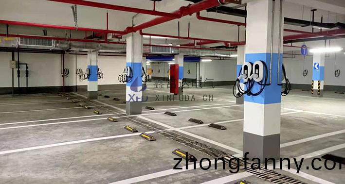 地(di)下停車場掛壁式充電樁